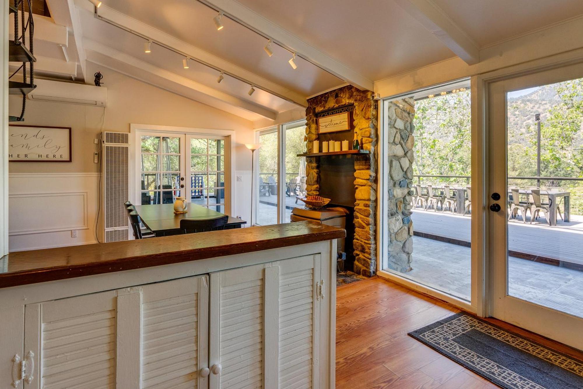 Updated Three Rivers Vacation Rental With Gas Grill Εξωτερικό φωτογραφία